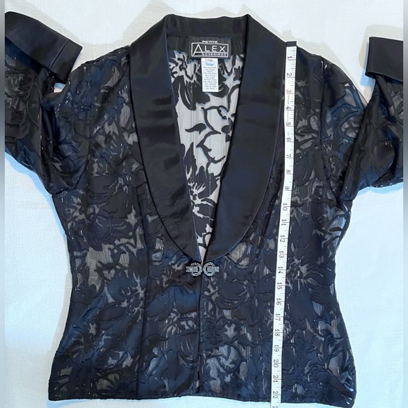ALEX EVENINGS Black Organza Jacket Satin Lapel 3/4 Sleeve Rhinestone Clasp PM - Picture 7 of 11